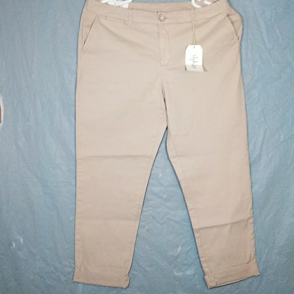 Style & CO Women's Mid Rise Chinos Pant